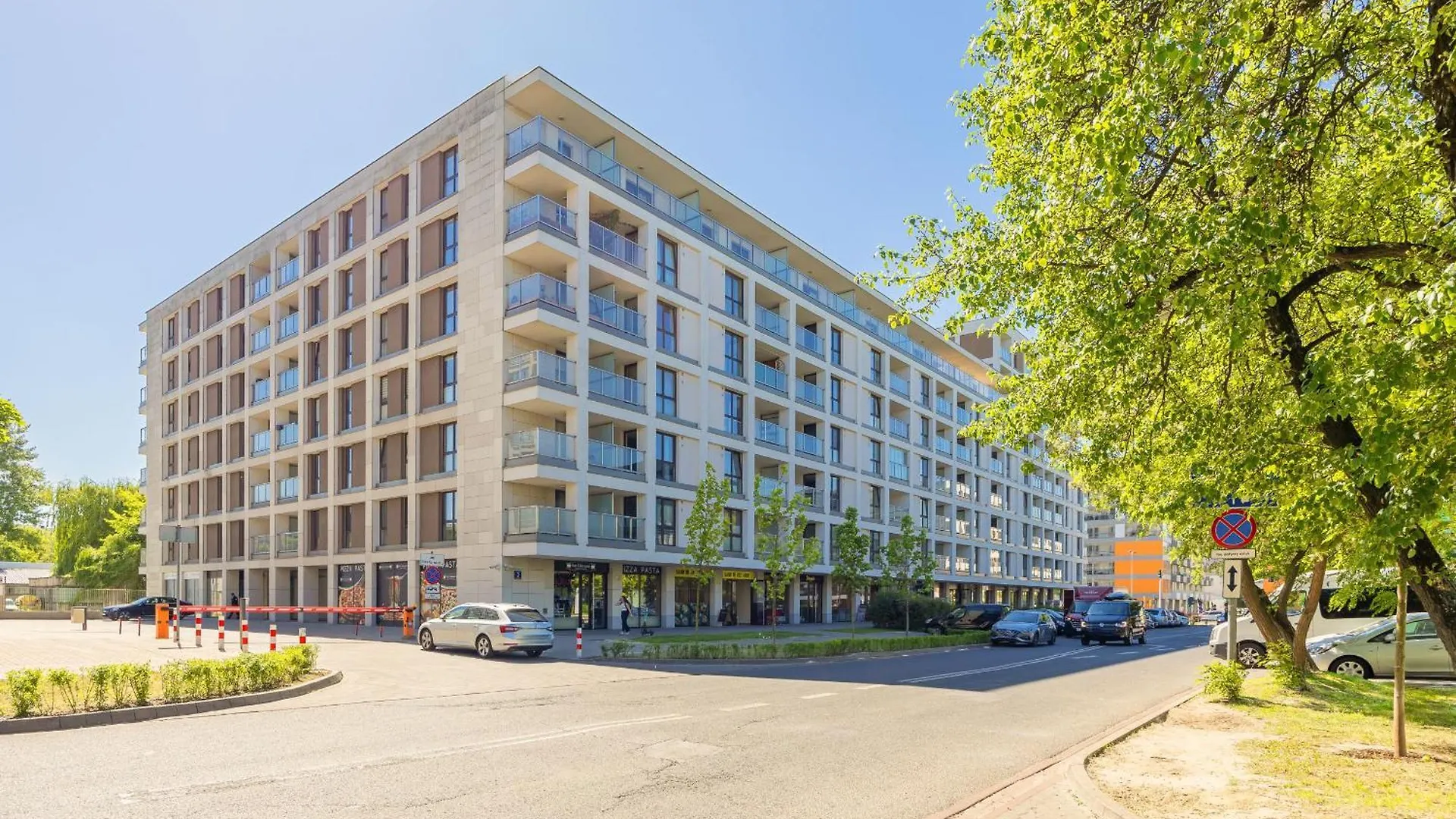 Nowoczesny Apartament Z Parkingiem Warszawa Mokotow By Noclegi Renters Polsko